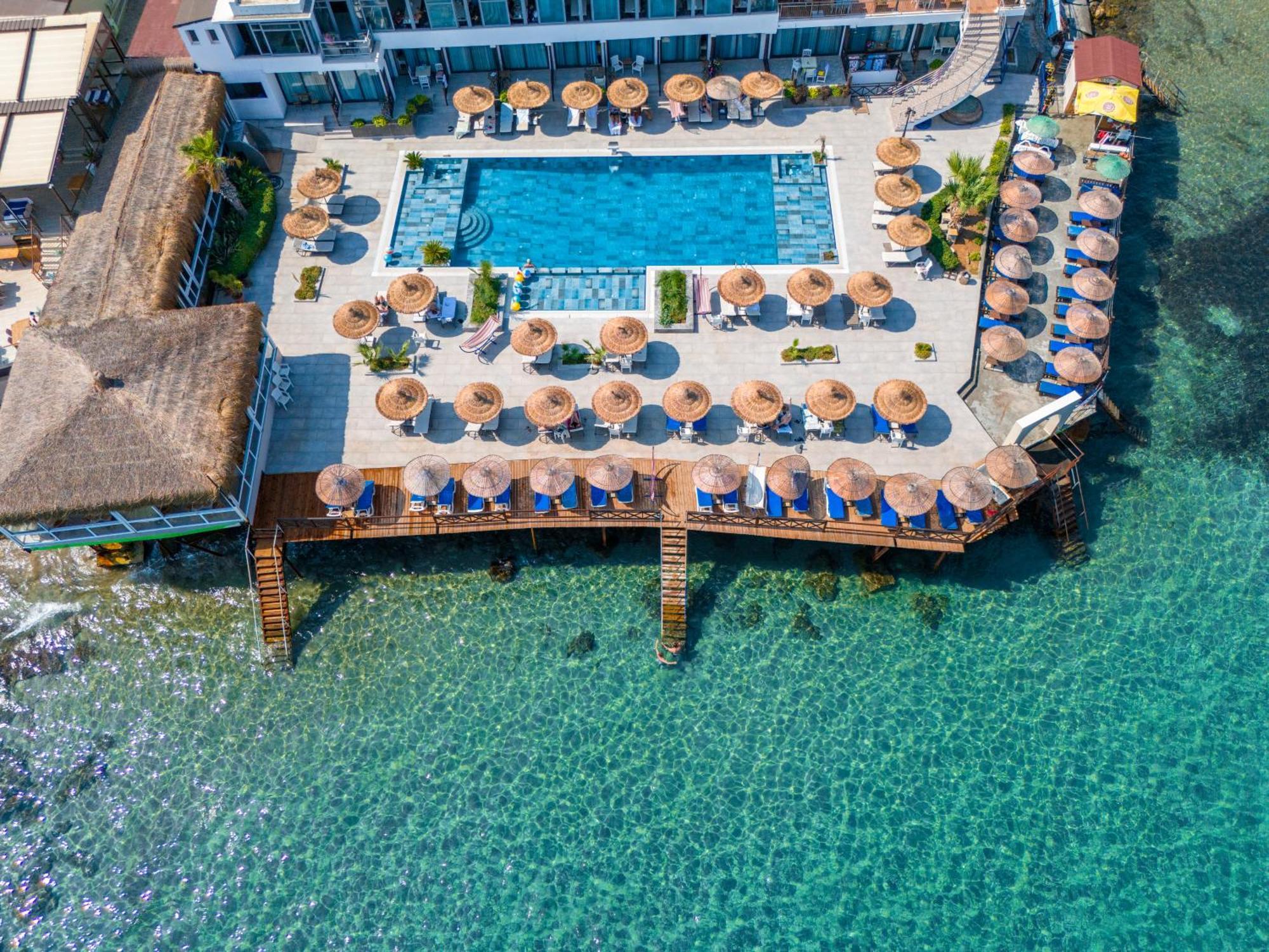 Manolya Hotel ラピソス エクステリア 写真