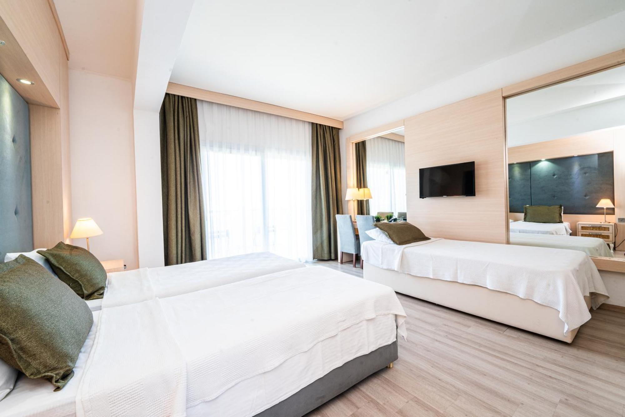 Manolya Hotel ラピソス エクステリア 写真